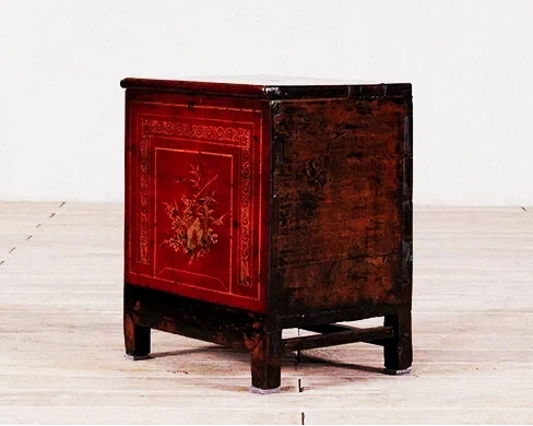 Red Hand-Painted High Lacquer Cabinet With Top Open - Image 6