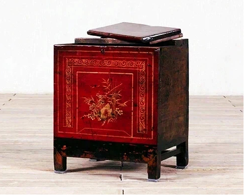 Red Hand-Painted High Lacquer Cabinet With Top Open - Image 5